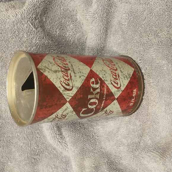 Coke can. 60's and vanilla coke can. - Picture 4 of 12